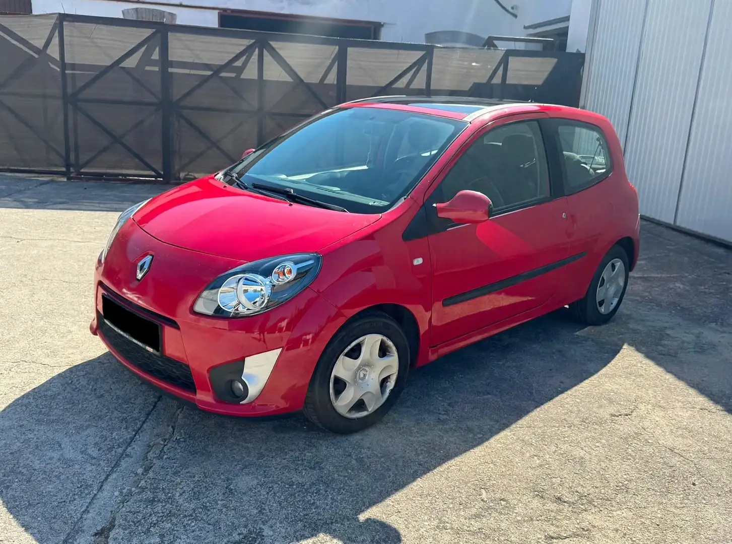 Renault Twingo 1,5 dCi Initiale - 1