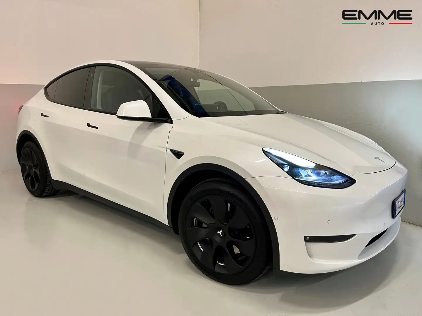 Tesla Model Y Long Range Dual Motor 4X4 - UNIPROP - 400 CV Bianco - 1