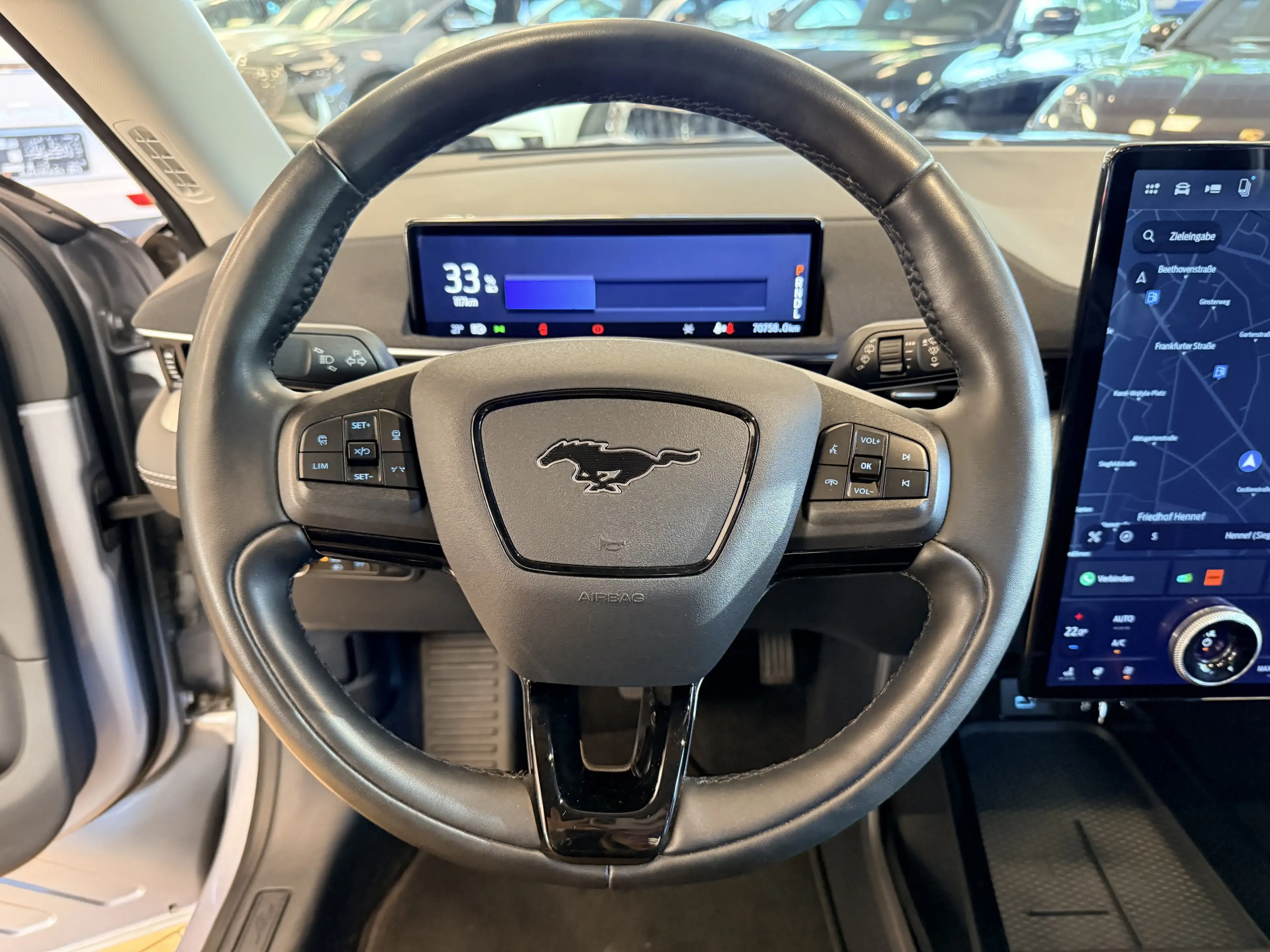 Ford Mustang Mach-E 93%SOH*ACC*Leder*1H*CAM*CarPlay — photo 13