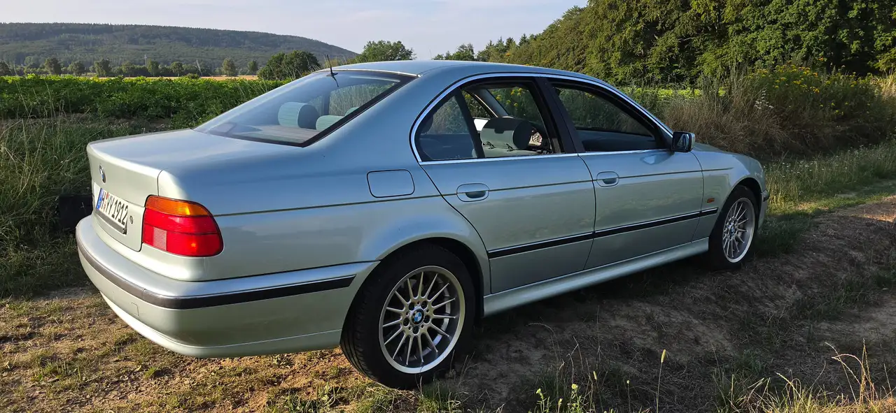 BMW 520 E39, foto 2