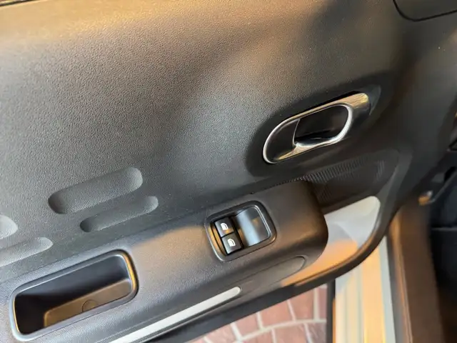 Citroen C3 view 9