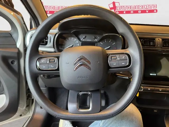 Citroen C3 view 11
