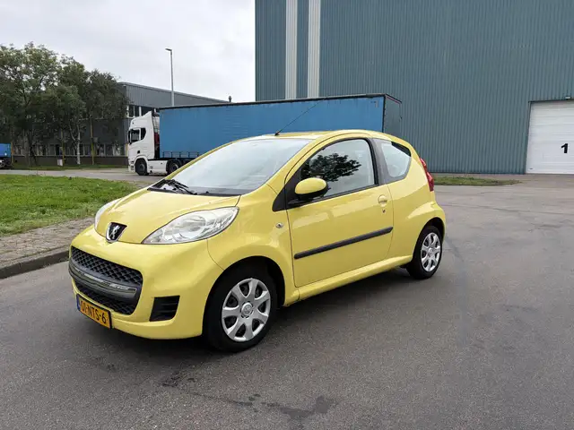 Peugeot 107 1.0-12V XS 68 PK. Zuinige en zeer goed rijdende au