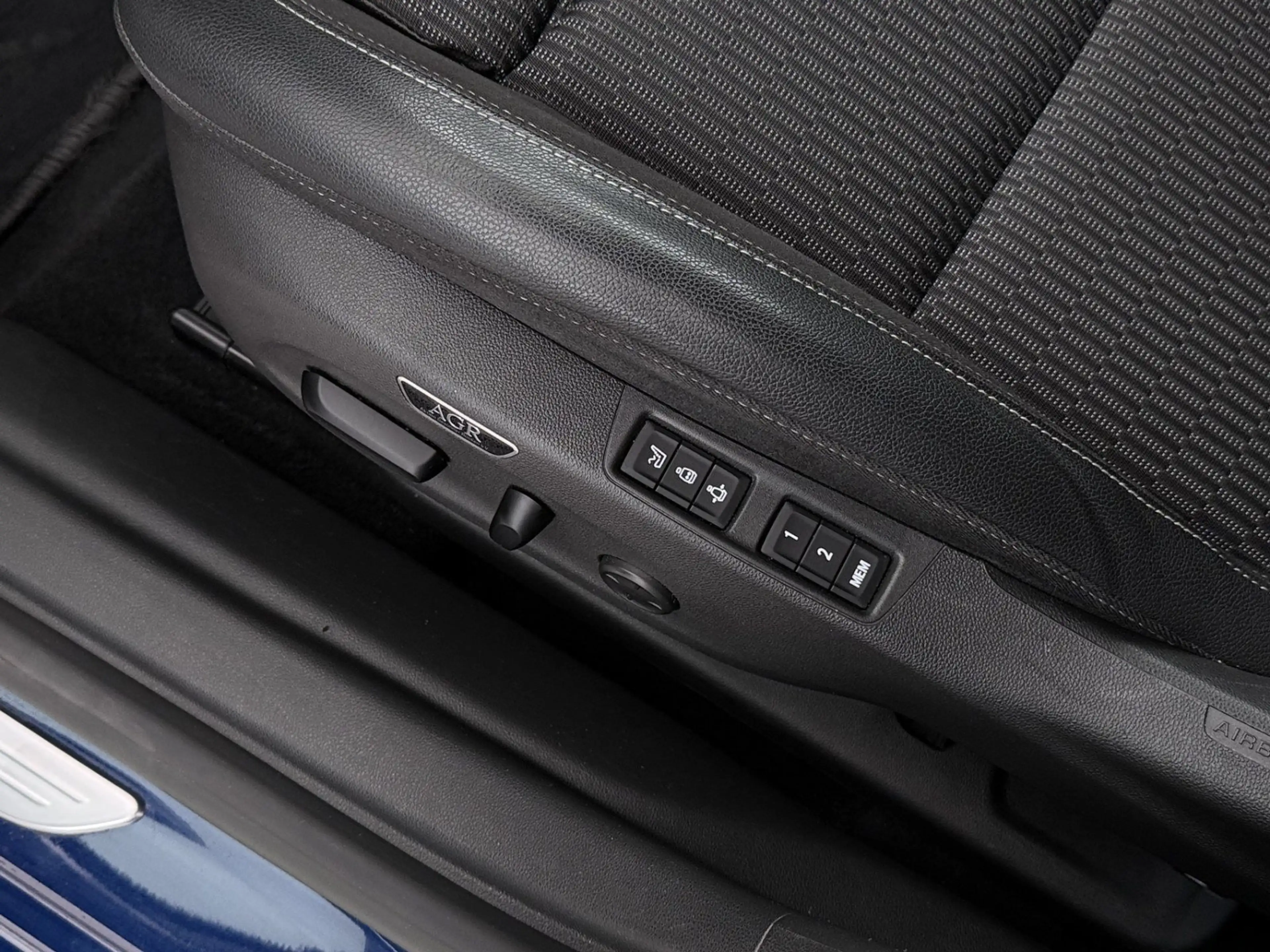 Opel Insignia B ST 2.0 CDTI  Business LED AHK SITZHZG — photo 24
