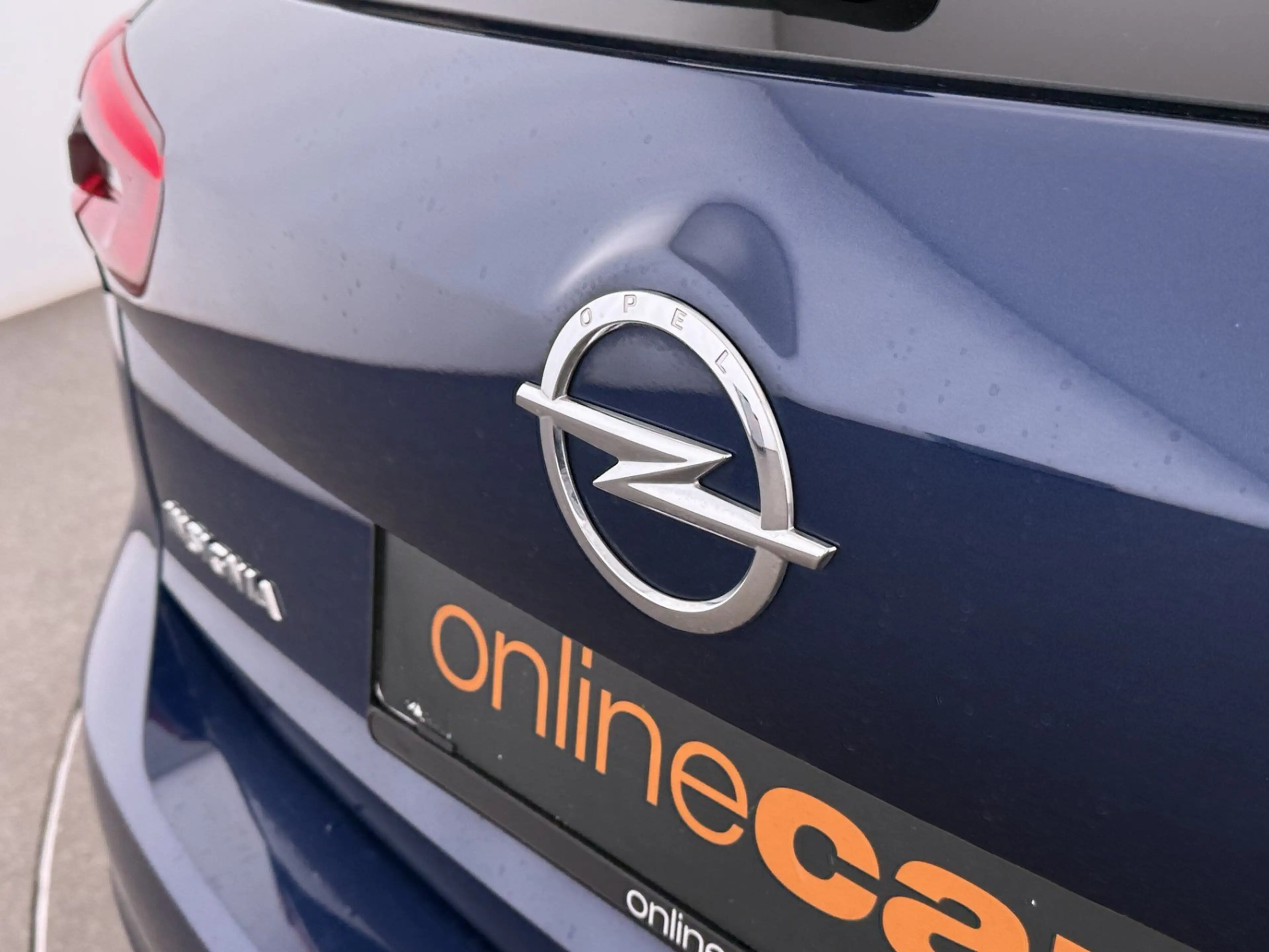 Opel Insignia B ST 2.0 CDTI  Business LED AHK SITZHZG — photo 10