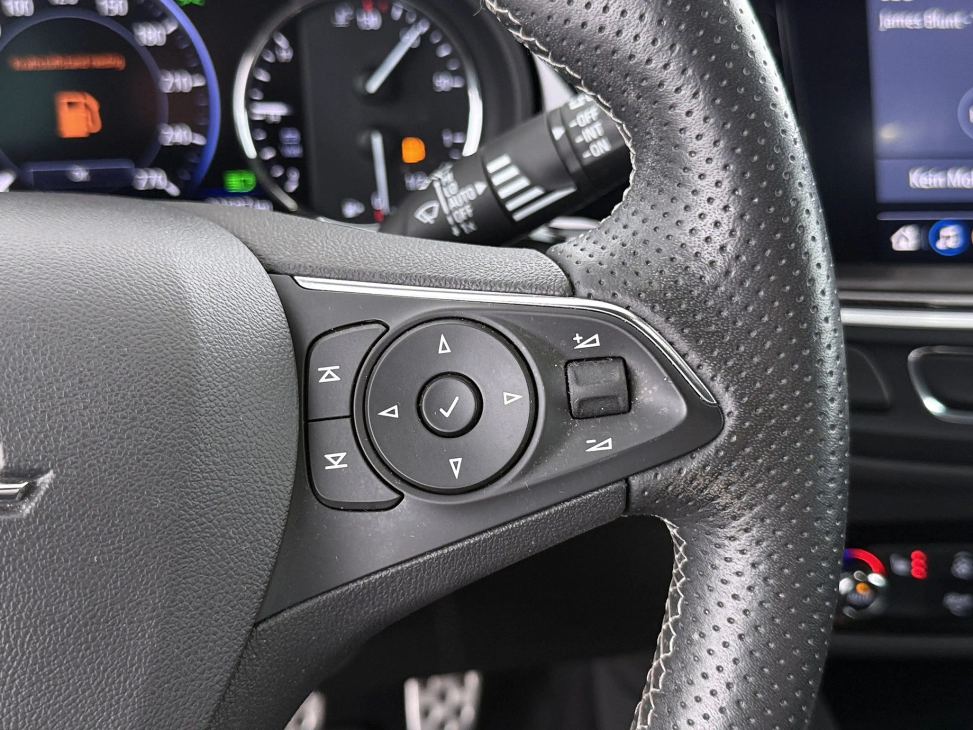 Opel Insignia B ST 2.0 CDTI  Business LED AHK SITZHZG — photo 18