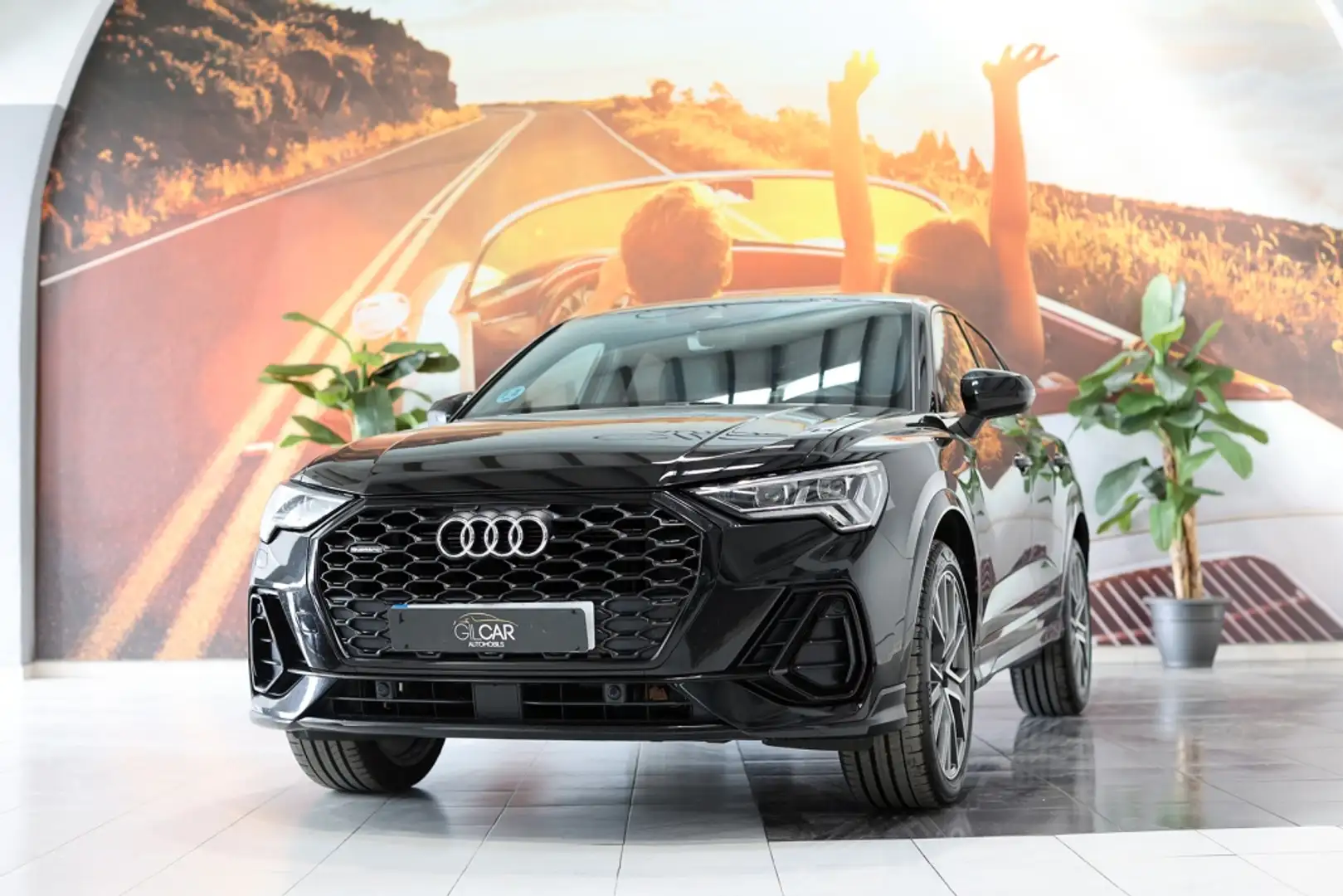 Audi Q3 Sportback 45 TFSI Black line quattro S tronic Noir - 1