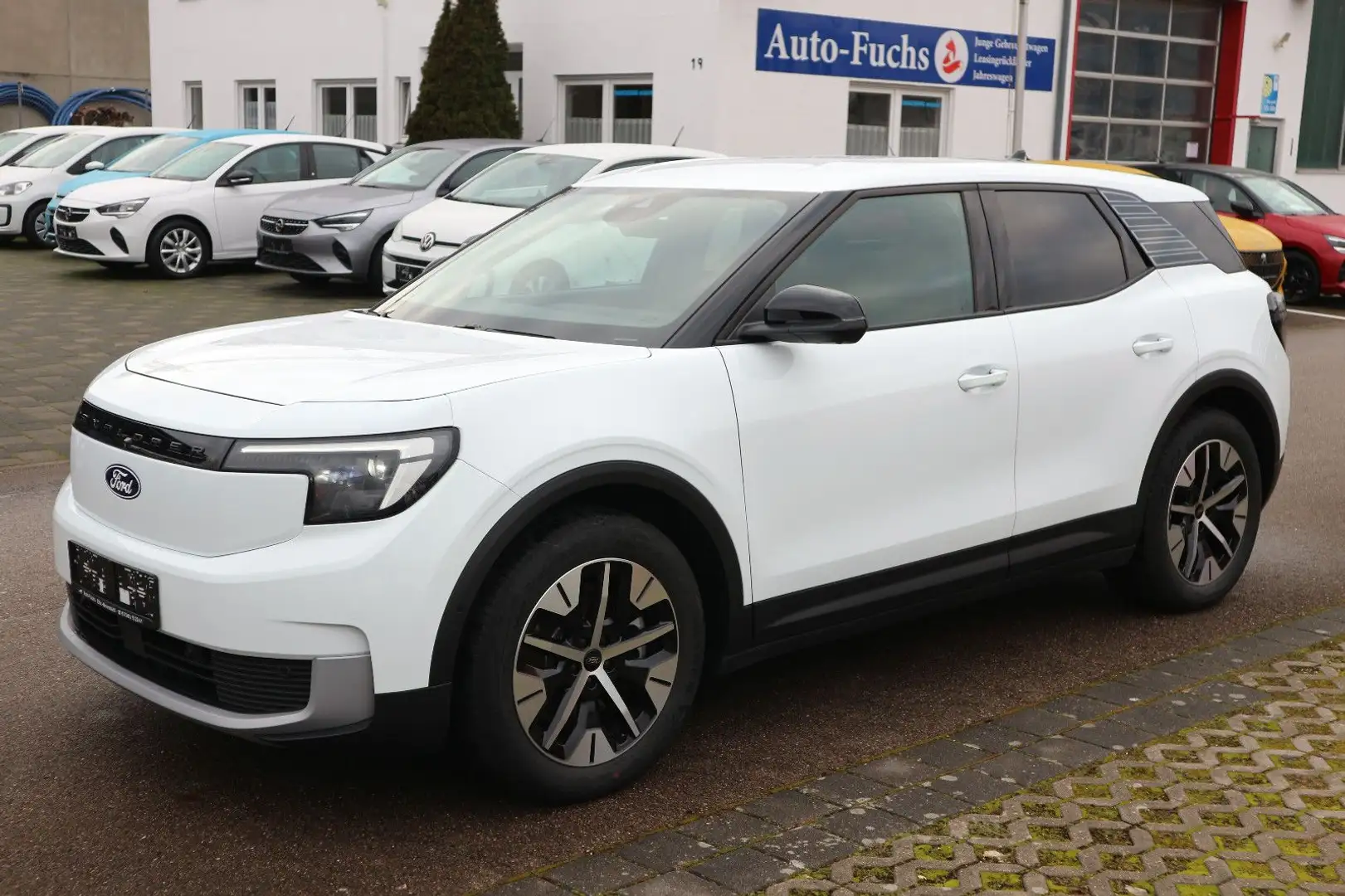 Ford Explorer Extended Range 77kWh Anhängerkupplung Weiß - 1