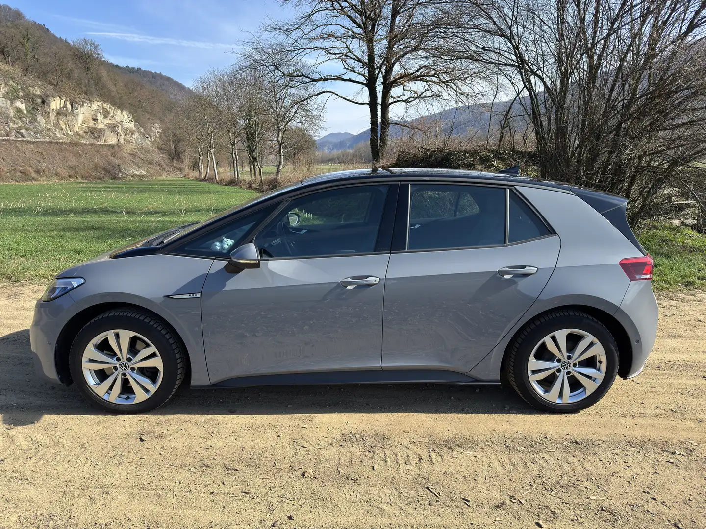 Volkswagen ID.3 ID. 3 PRO 107 kW Grau - 2