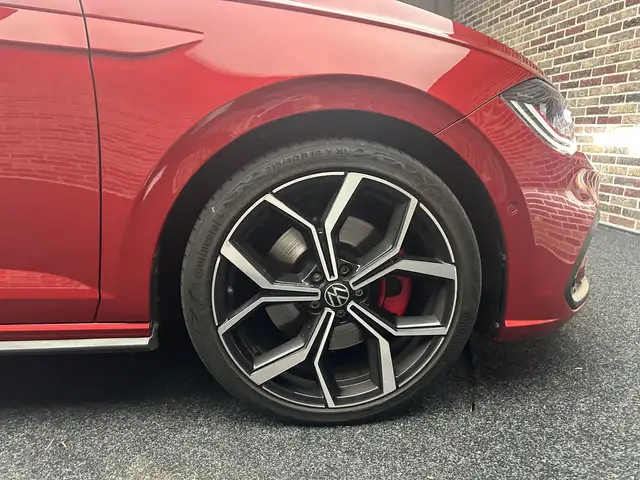 Volkswagen Polo view 8