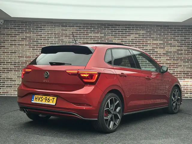 Volkswagen Polo view 2