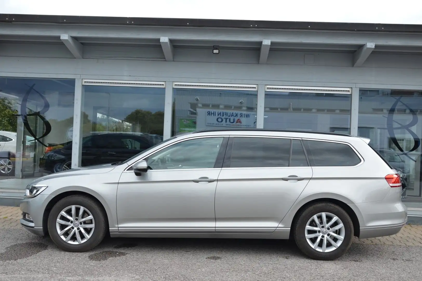 Volkswagen Passat Variant Comfortline 1.6 TDI*AUTOMATIK*PDC Argent - 2