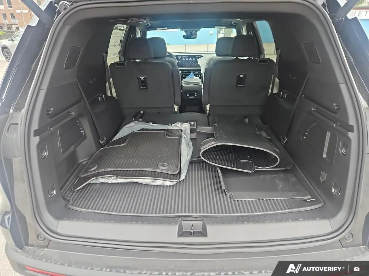 Chevrolet Traverse снимка Chevrolet Traverse