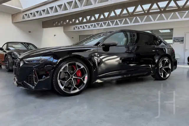 Audi RS6 Avant Performance Ansicht 1