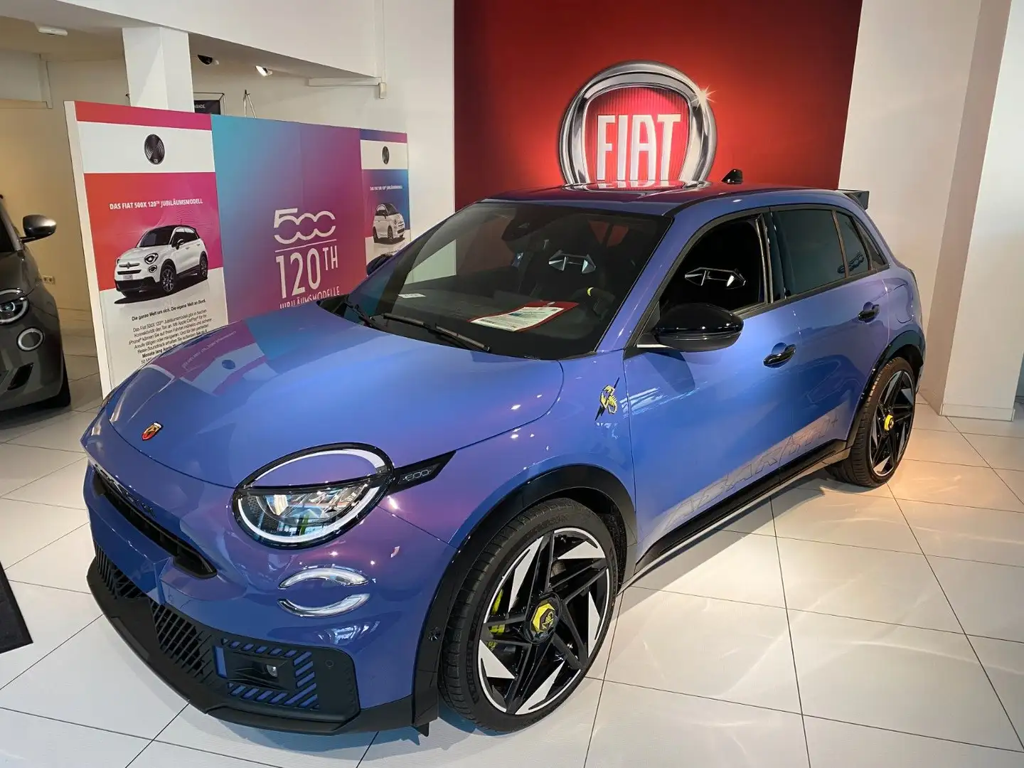 Abarth ABARTH 600e Scorpionissima Limited 207 KW 280 PS Lilla - 1