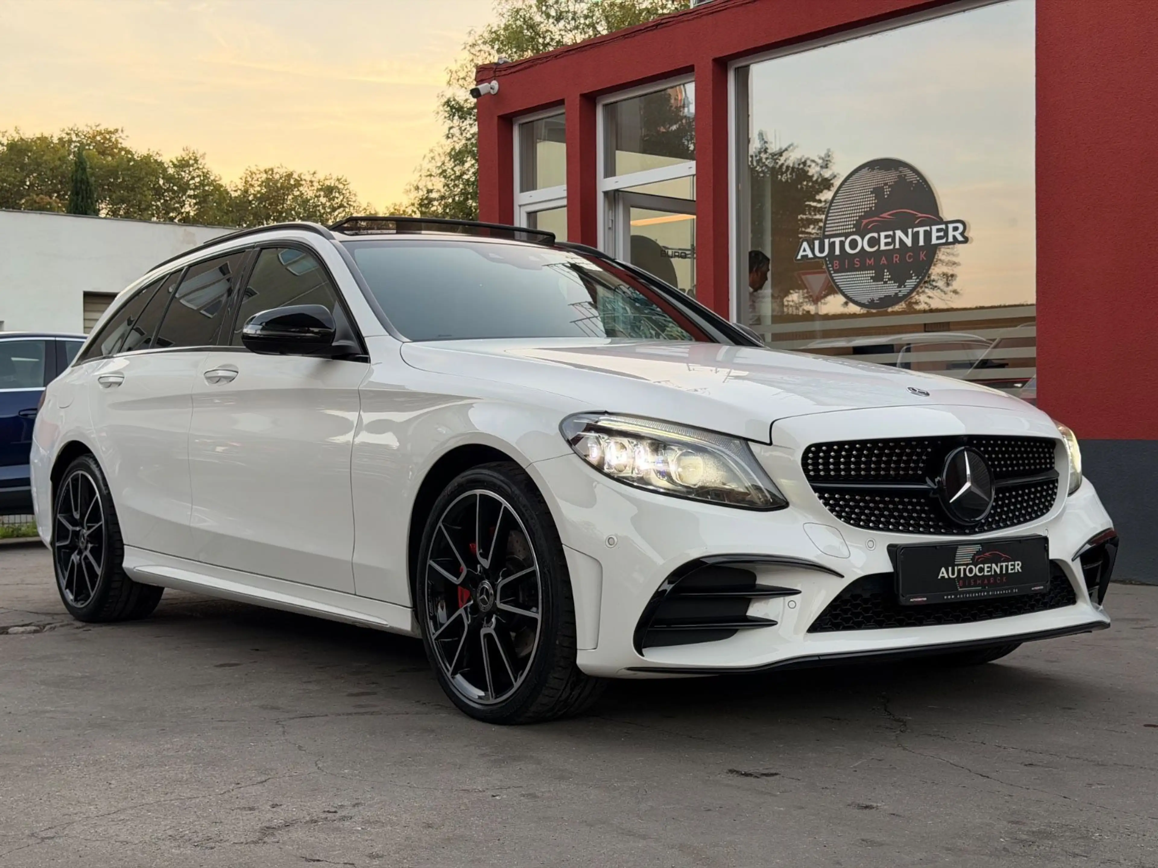 Mercedes-Benz C 220 d T-Modell 4Matic AMG-LINE*PANO*MEMORY*360° — photo 2