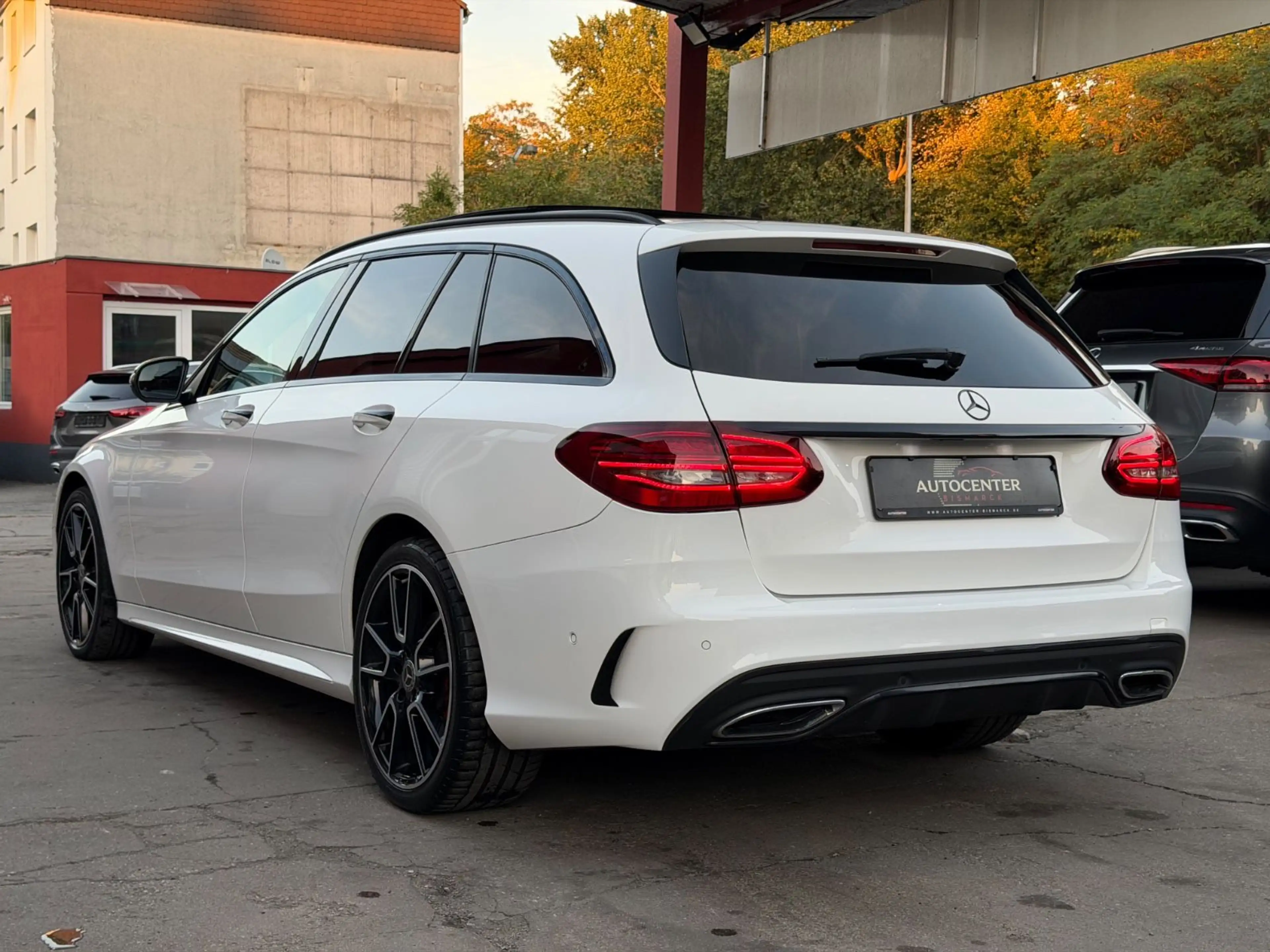 Mercedes-Benz C 220 d T-Modell 4Matic AMG-LINE*PANO*MEMORY*360° — photo 7