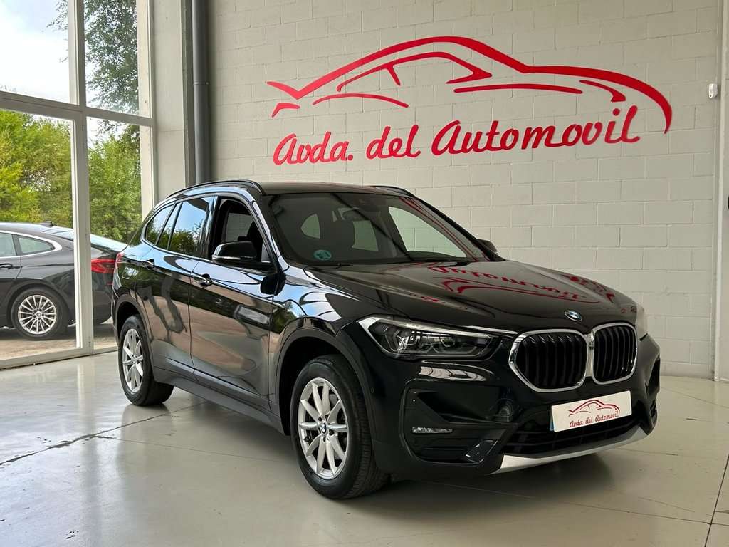 BMW X1 sDrive 18dA Corporate - foto 1