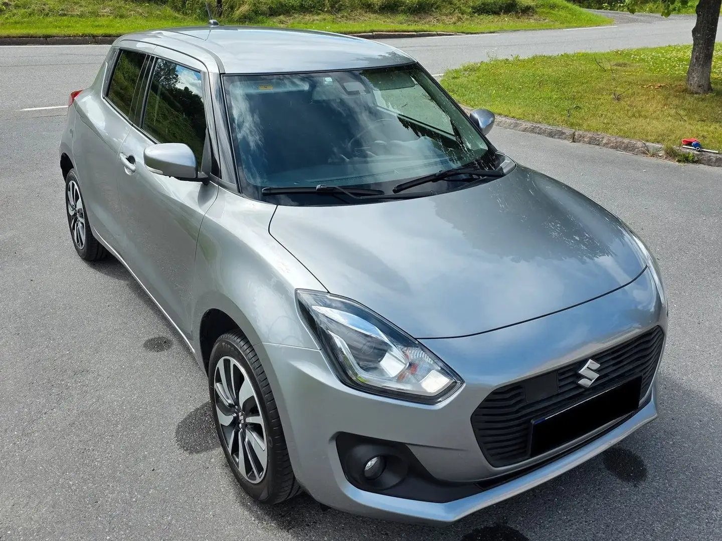 Suzuki Swift Swift 1.2 Dualjet Allgrip Comfort Silber - 1
