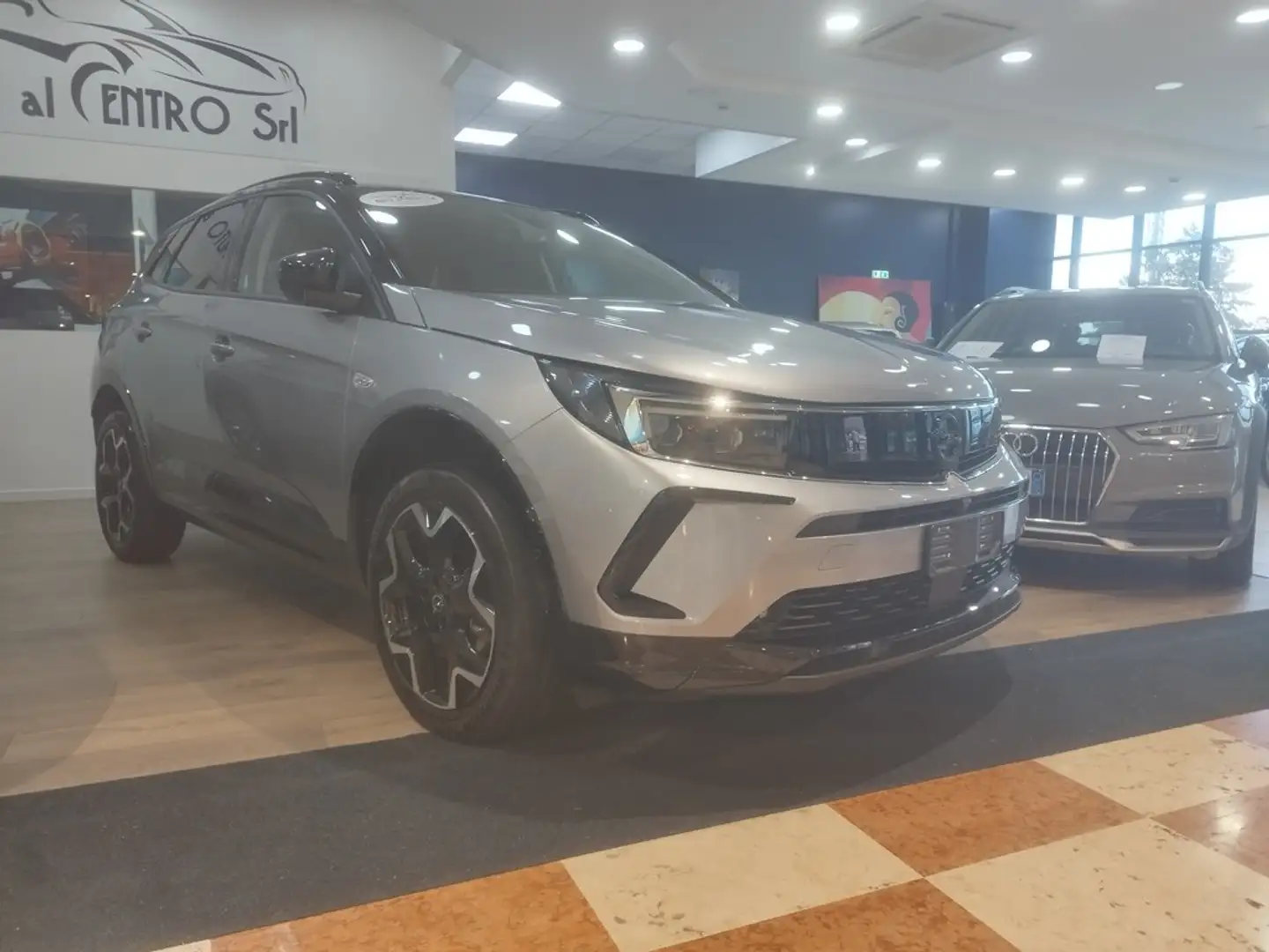 Opel Grandland 1.5 ecotec GS AT8 Silber - 2