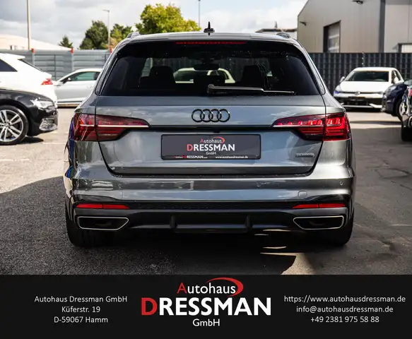 Audi A4 view 5