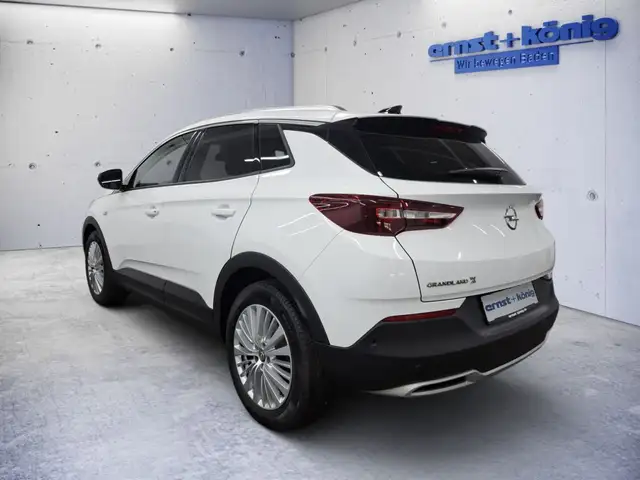 Opel Grandland X view 4