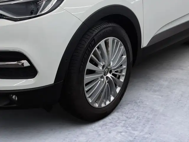 Opel Grandland X view 6