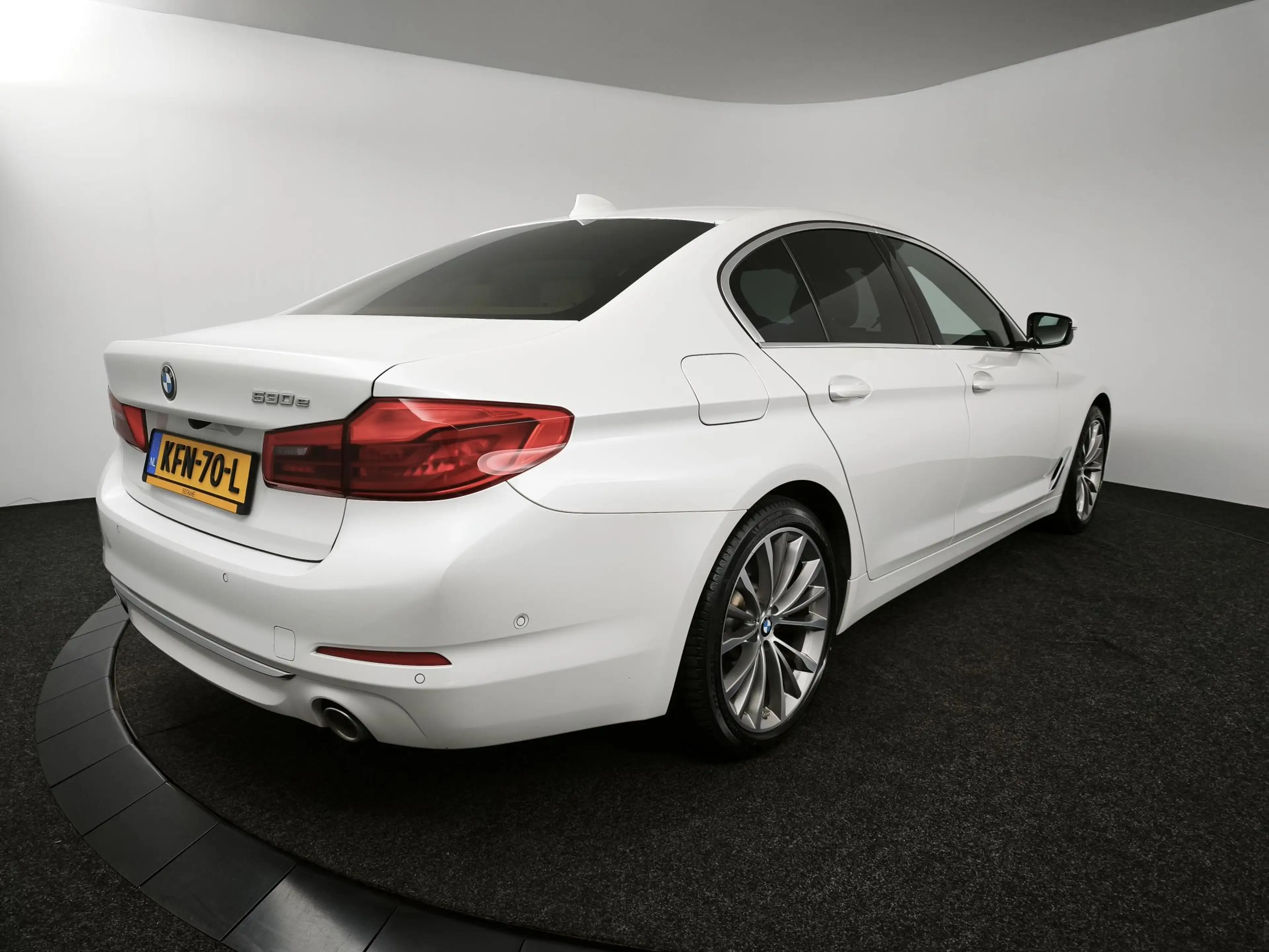 BMW 530 5-serie 530e iPerformance High Executive | Lederen — photo 2