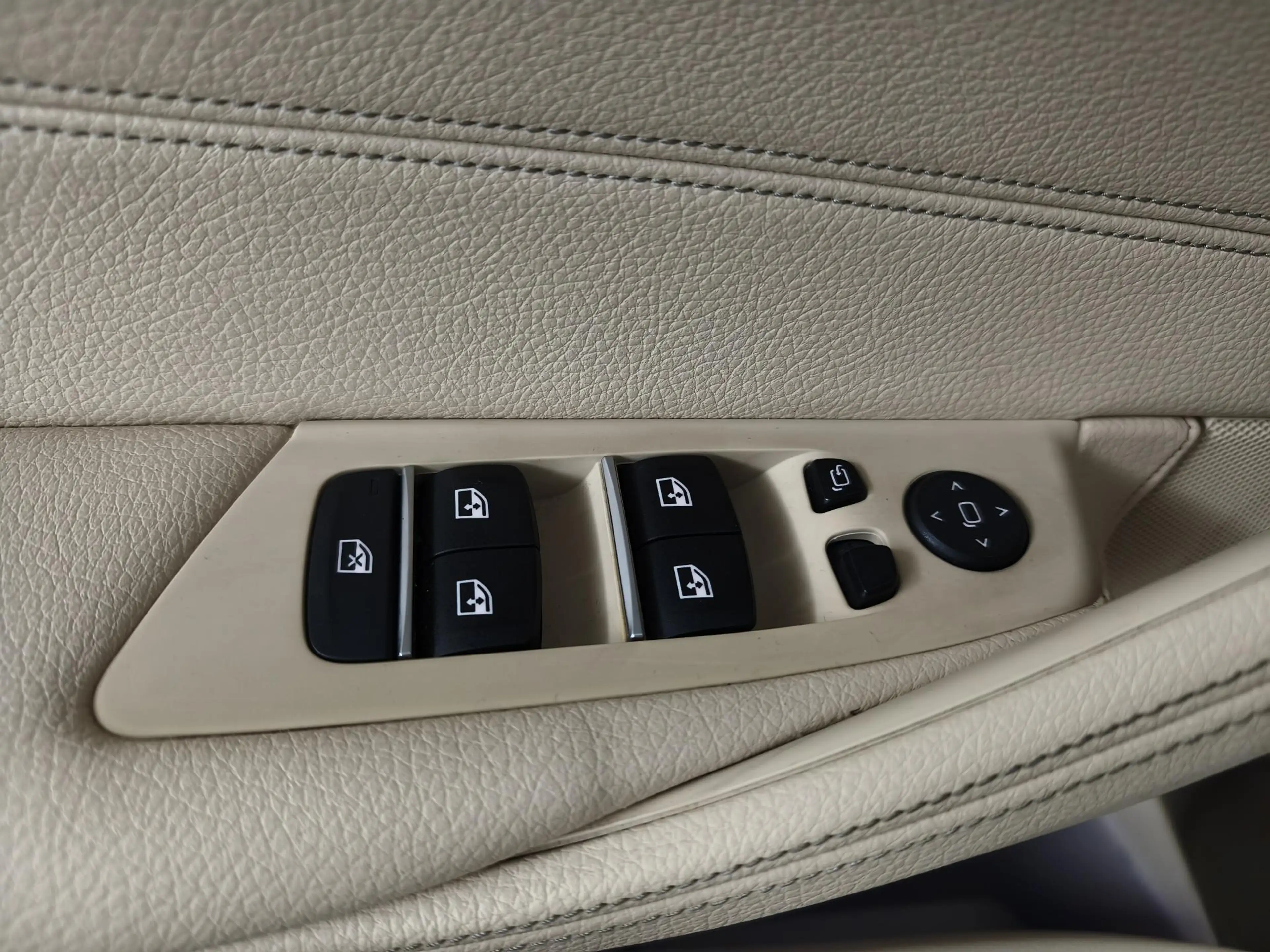 BMW 530 5-serie 530e iPerformance High Executive | Lederen — photo 19