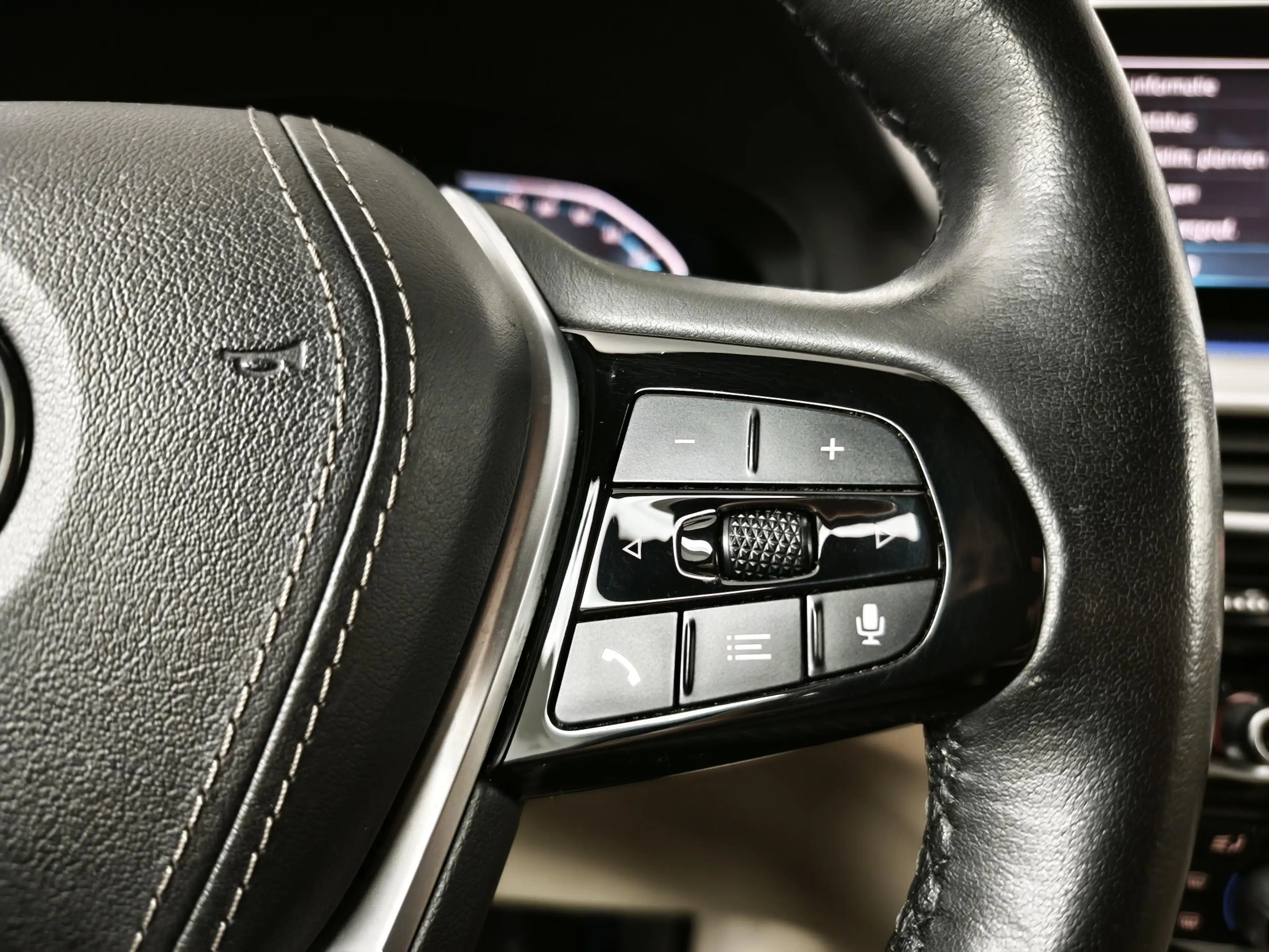 BMW 530 5-serie 530e iPerformance High Executive | Lederen — photo 21