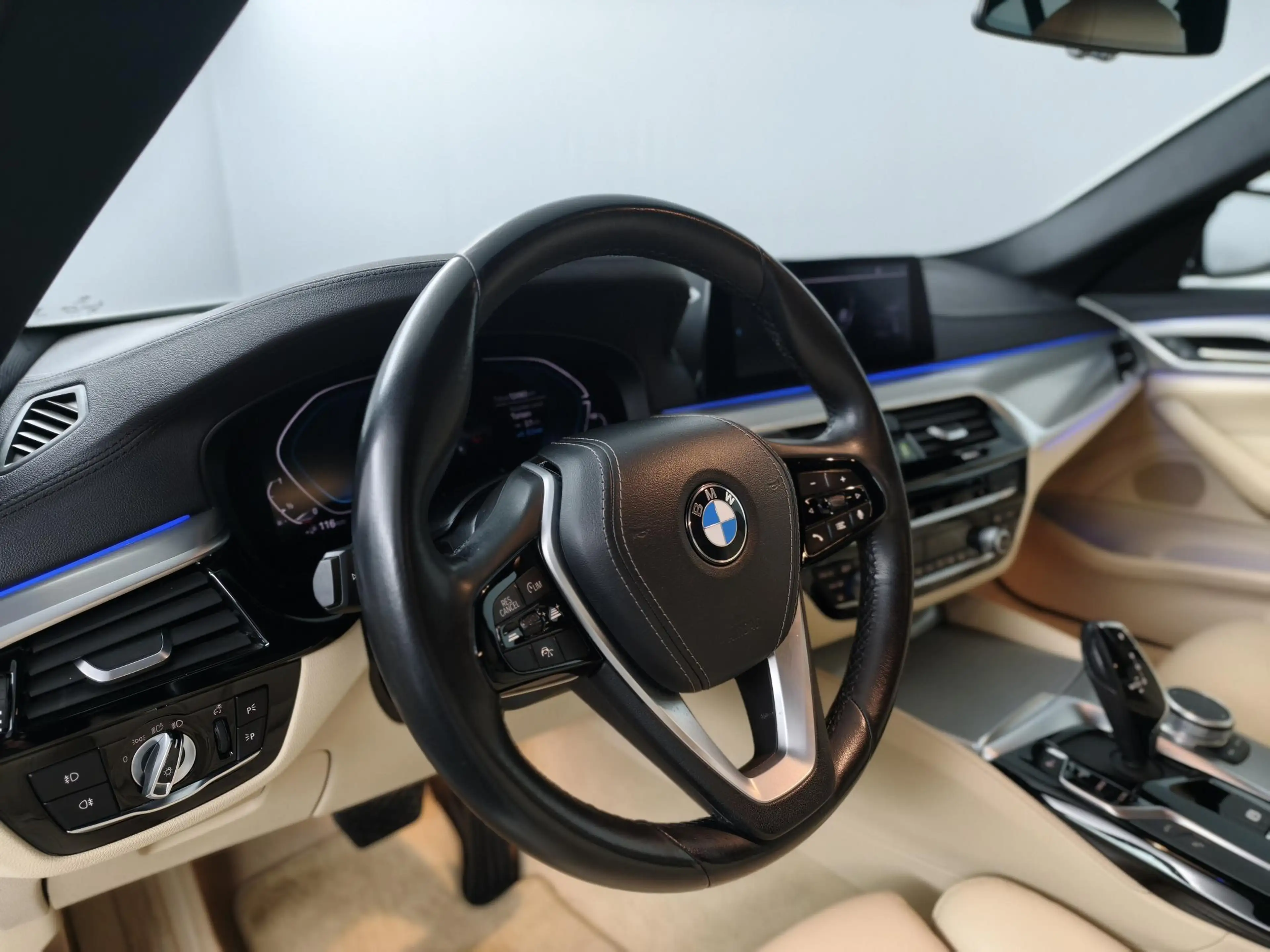 BMW 530 5-serie 530e iPerformance High Executive | Lederen — photo 23