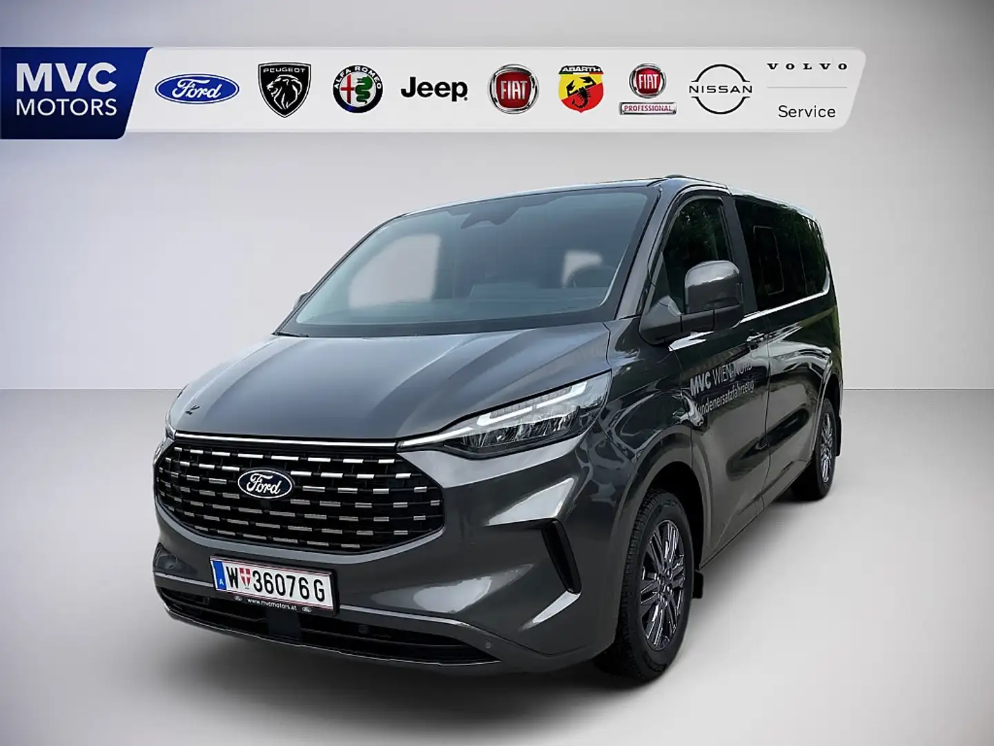 Ford Tourneo Custom Bus 2,0 EcoBlue 320 L1H1 FWD Titanium Aut. Grijs - 1