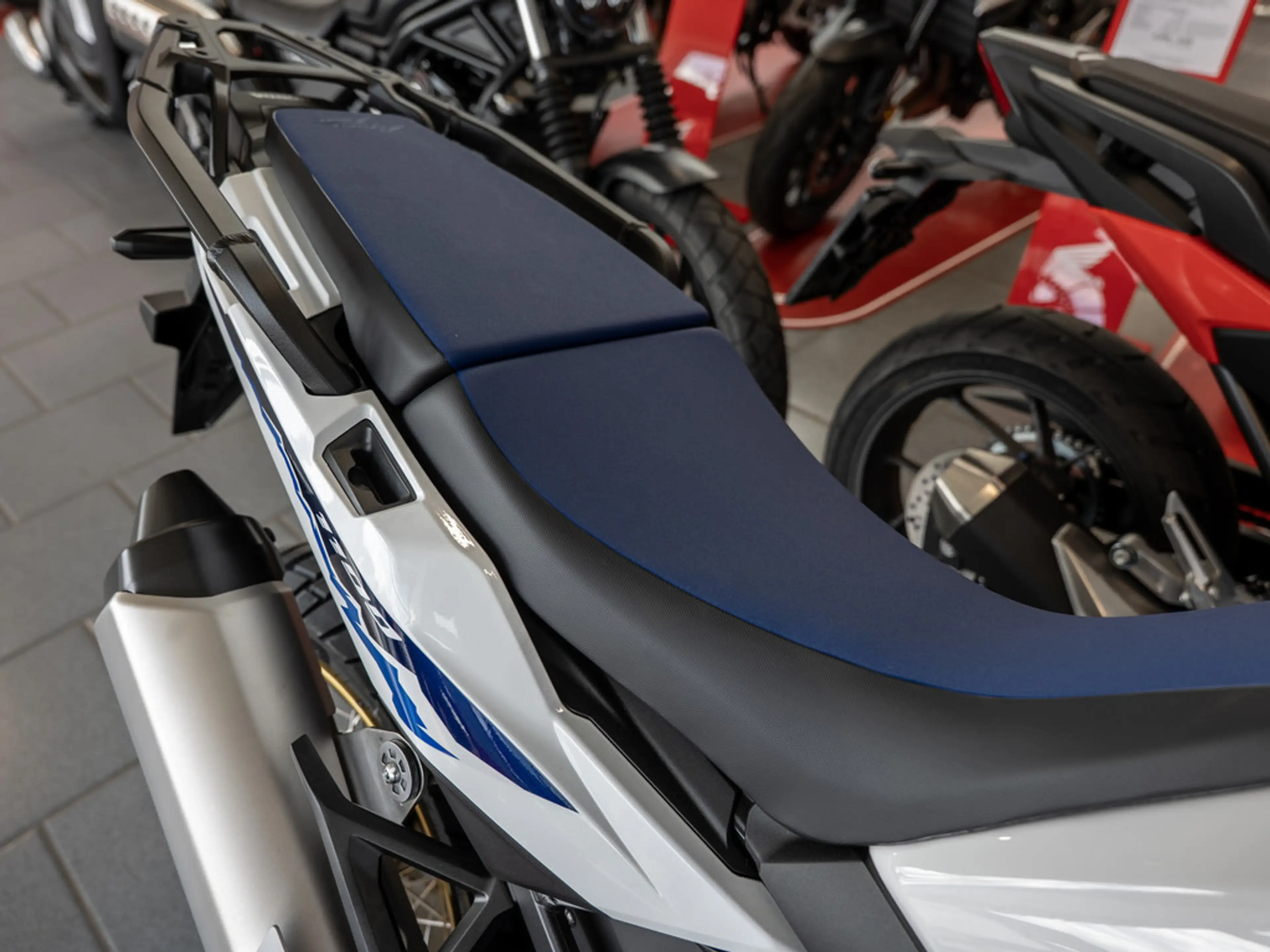 Honda CRF 1100 L Africa Twin LED SCHEINWERFER — photo 5
