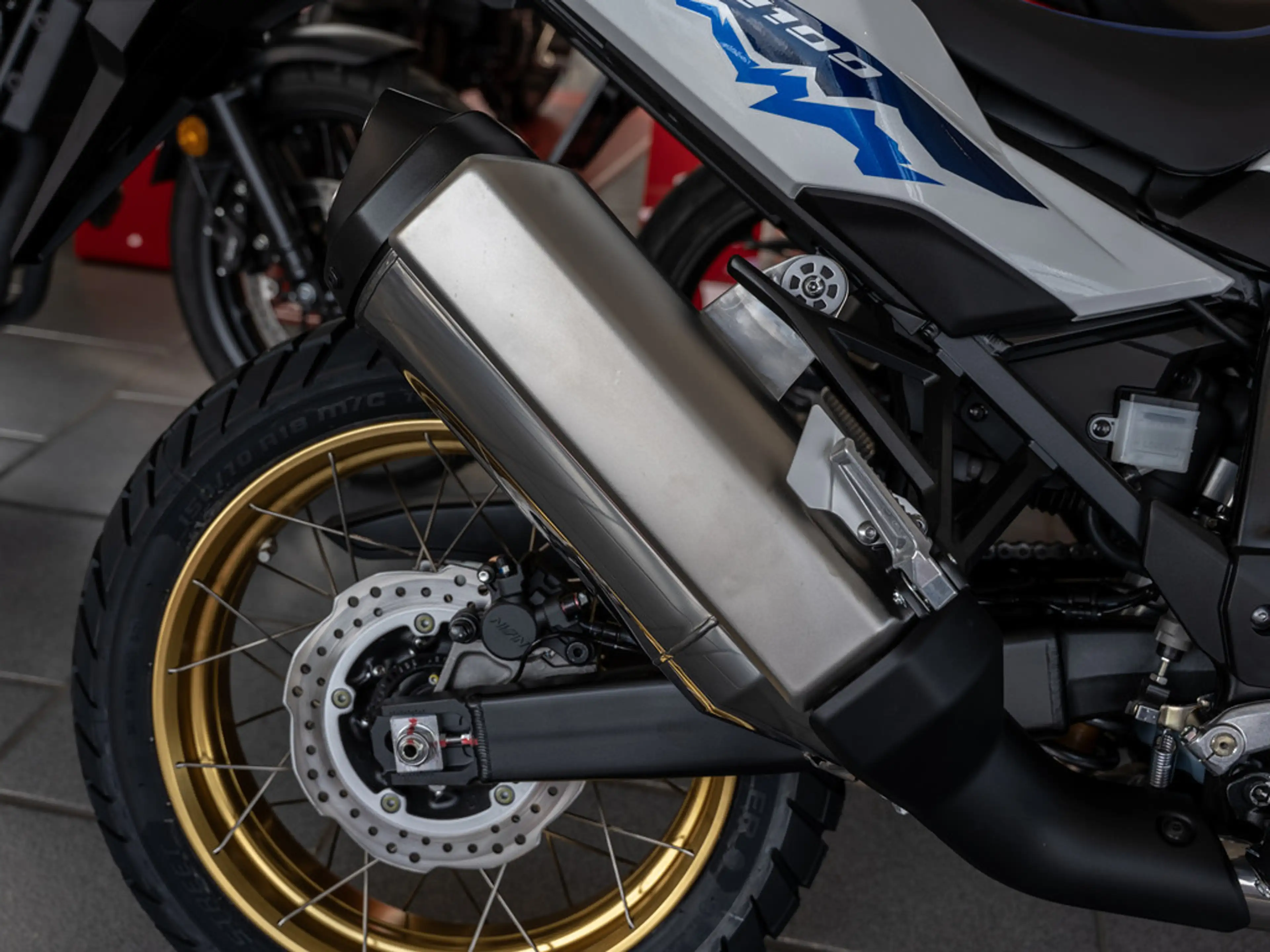 Honda CRF 1100 L Africa Twin LED SCHEINWERFER — photo 8