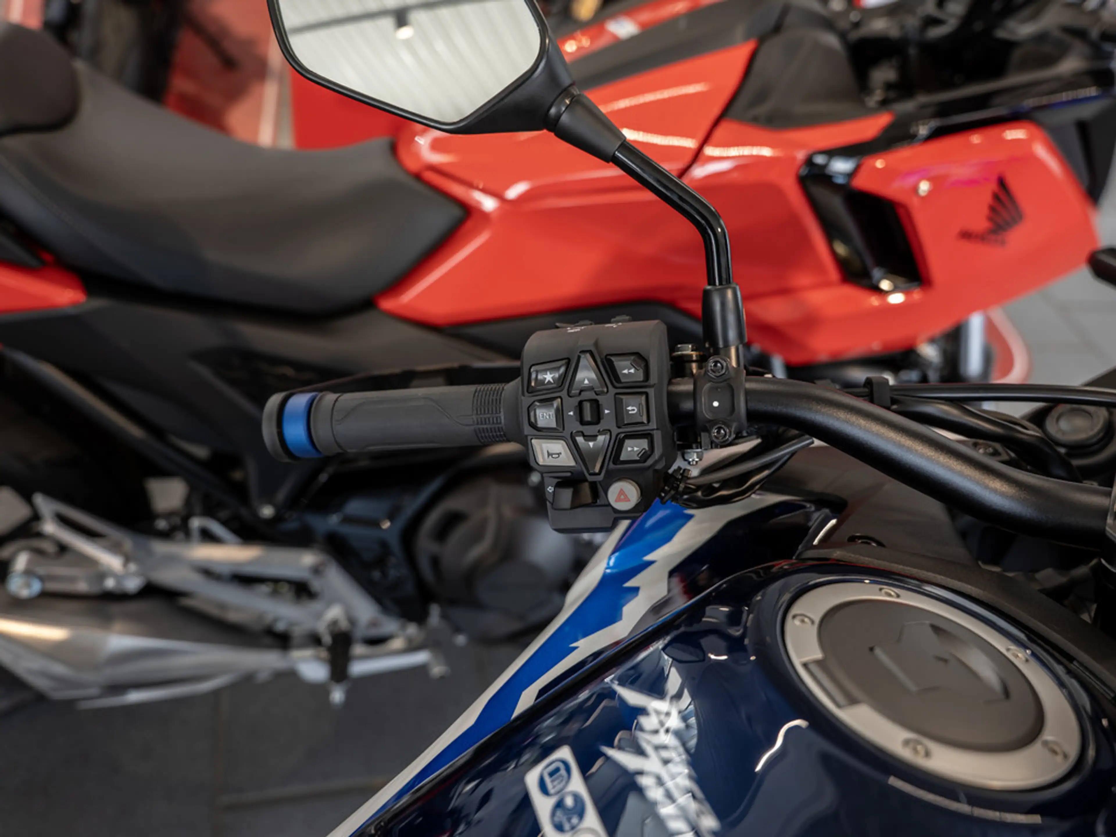 Honda CRF 1100 L Africa Twin LED SCHEINWERFER — photo 11