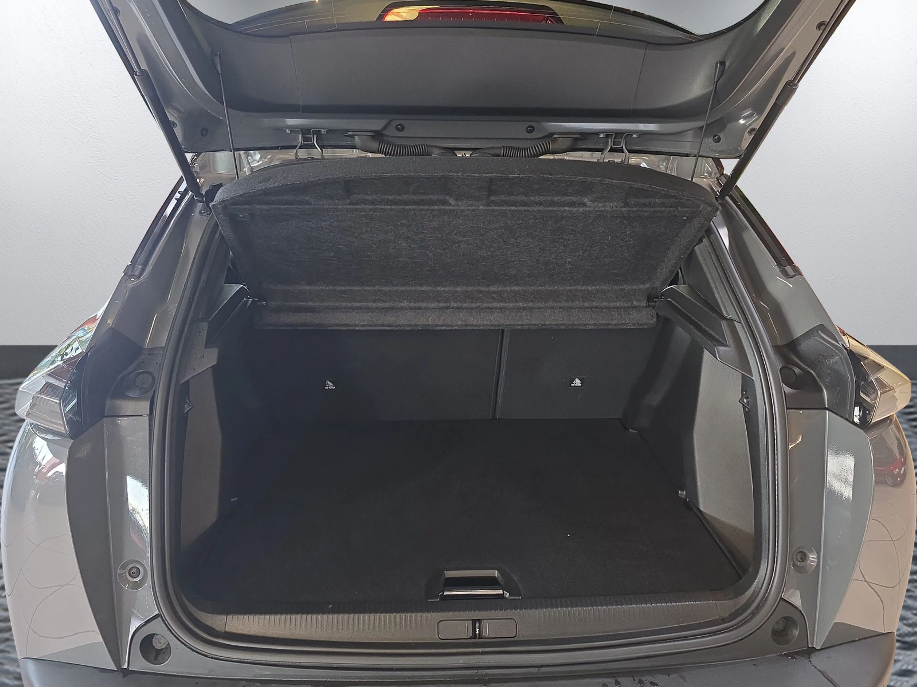 Peugeot 2008 GT-Kamera-TÜV Neu — photo 10