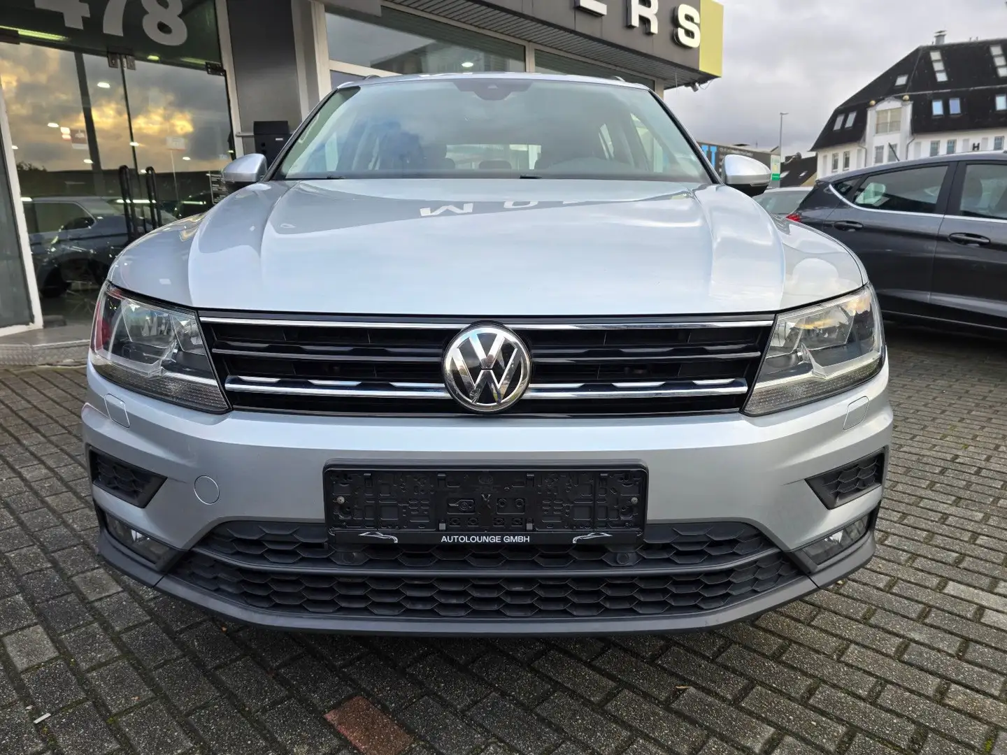 Volkswagen Tiguan Comfortline BMT*Park Assist*R-Kam Silber - 2