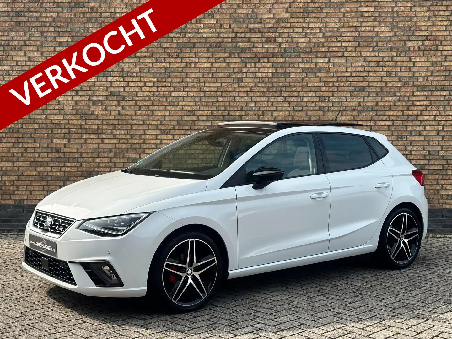SEAT Ibiza 1.5 TSI EVO FR 150pk Pano Acc Beats Led Cam Stoelv Blanc - 1