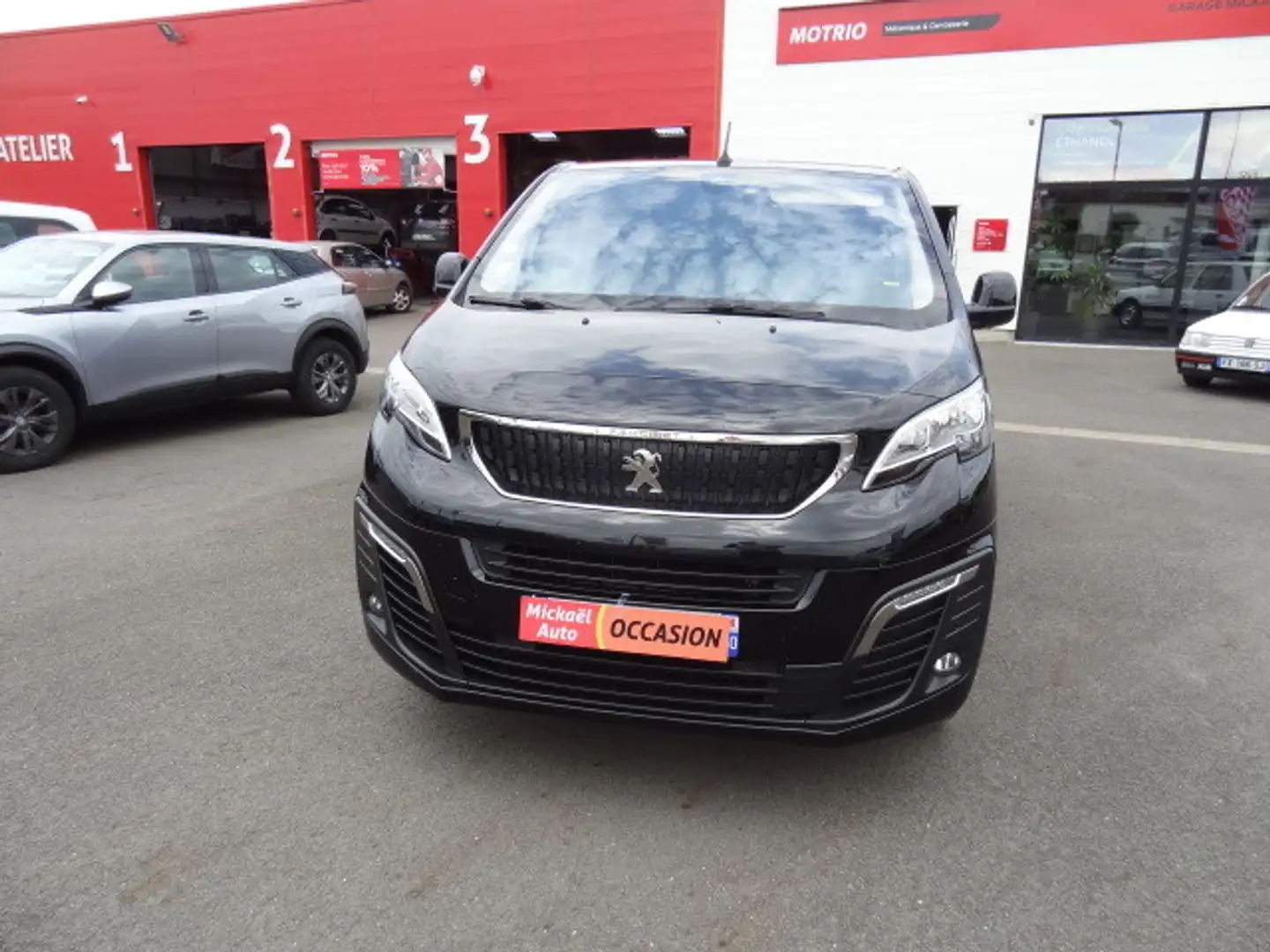 Peugeot Expert STANDARD 2.0 BLUEHDI 180CH S\u0026S PACK SPORT EAT Noir - 2