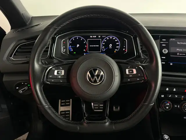 Volkswagen T-Roc view 13