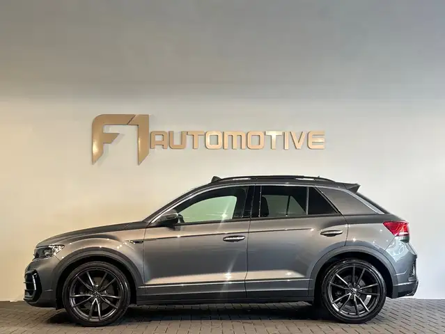 Volkswagen T-Roc view 12