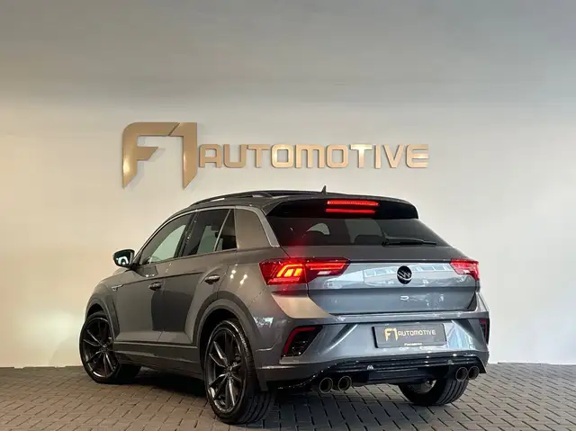 Volkswagen T-Roc view 8
