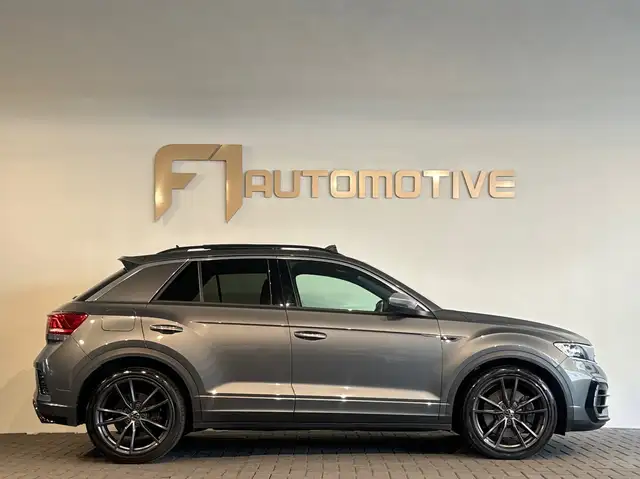 Volkswagen T-Roc view 10