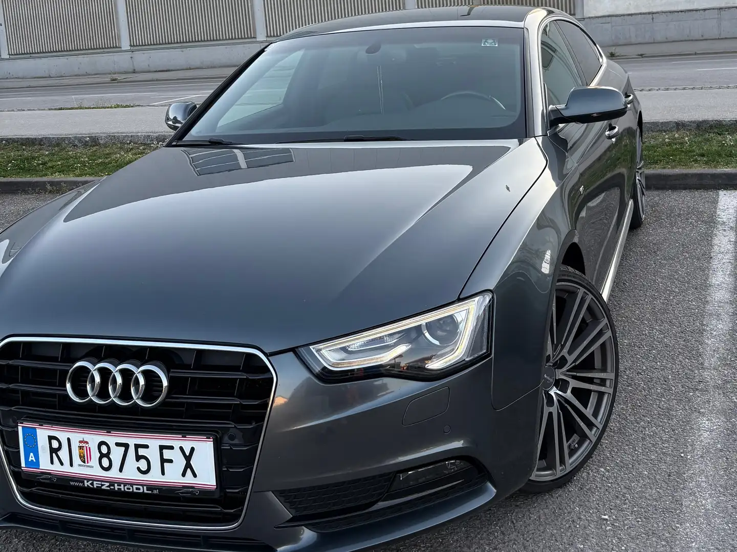 Audi A5 A5 SB 1,8 TFSI Aut. Grau - 2