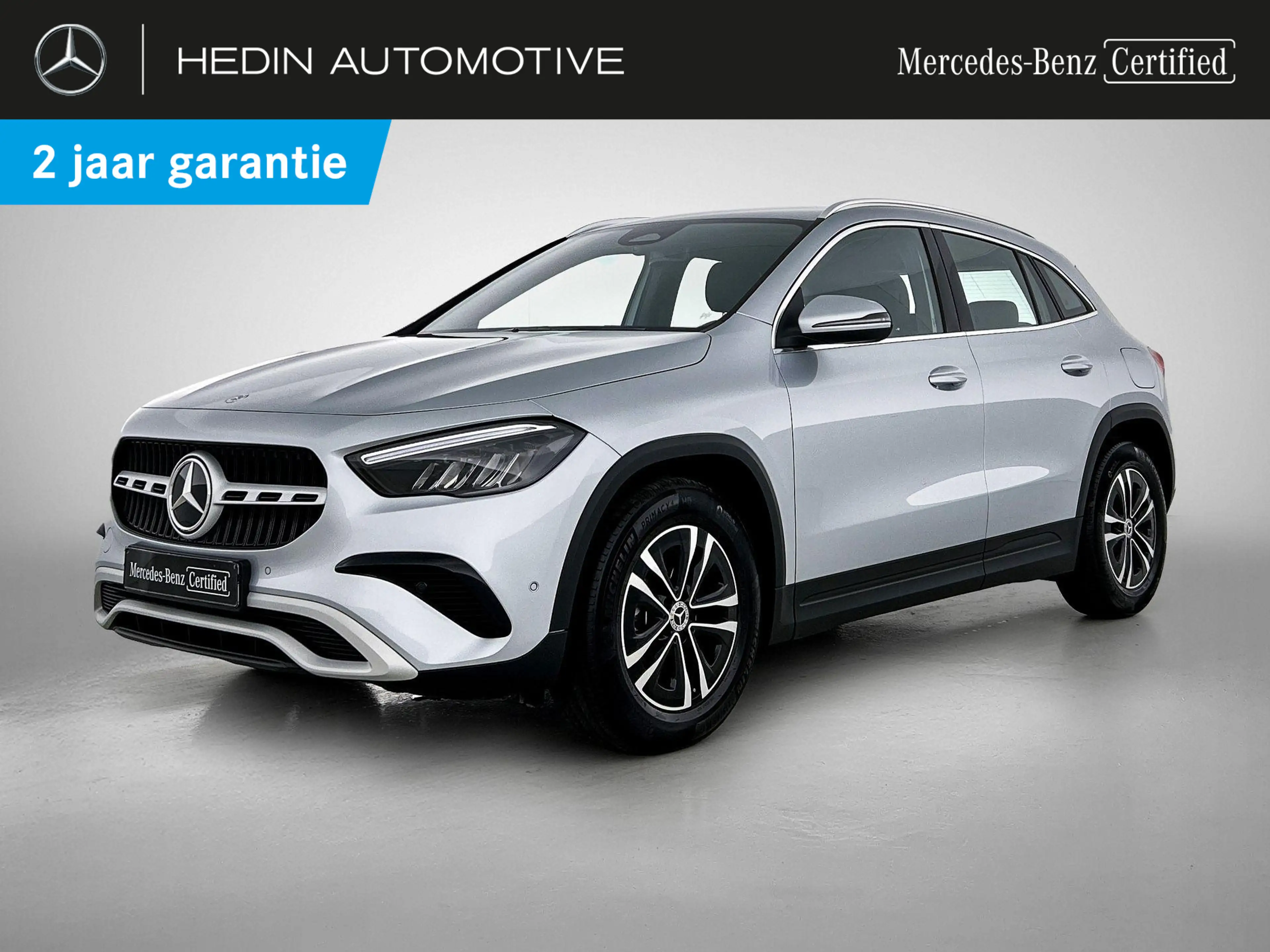 Mercedes-Benz GLA 180 Essential Line | Verwarmde Zetels | Navigatie | Ac