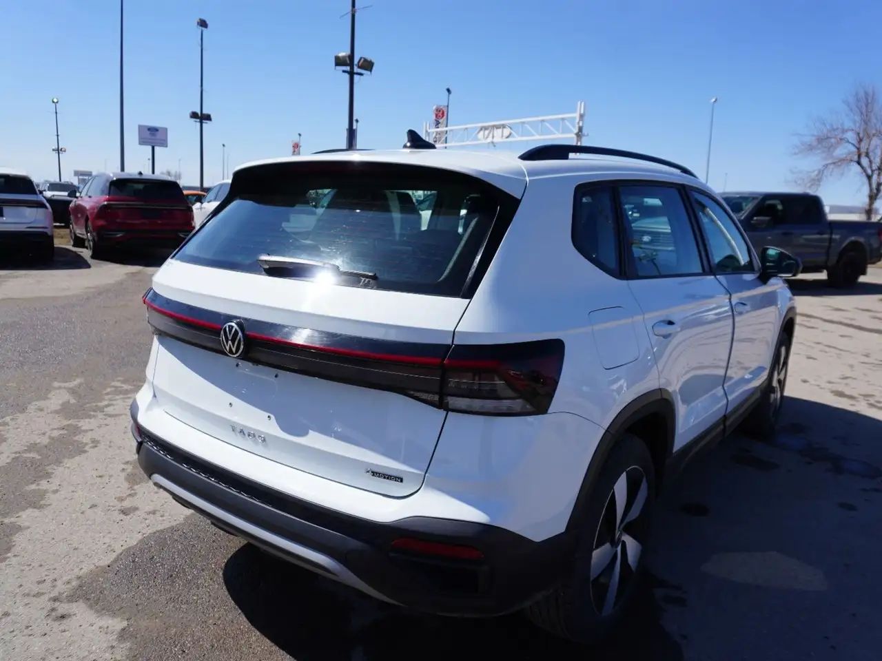Volkswagen Taos снимка Volkswagen Taos