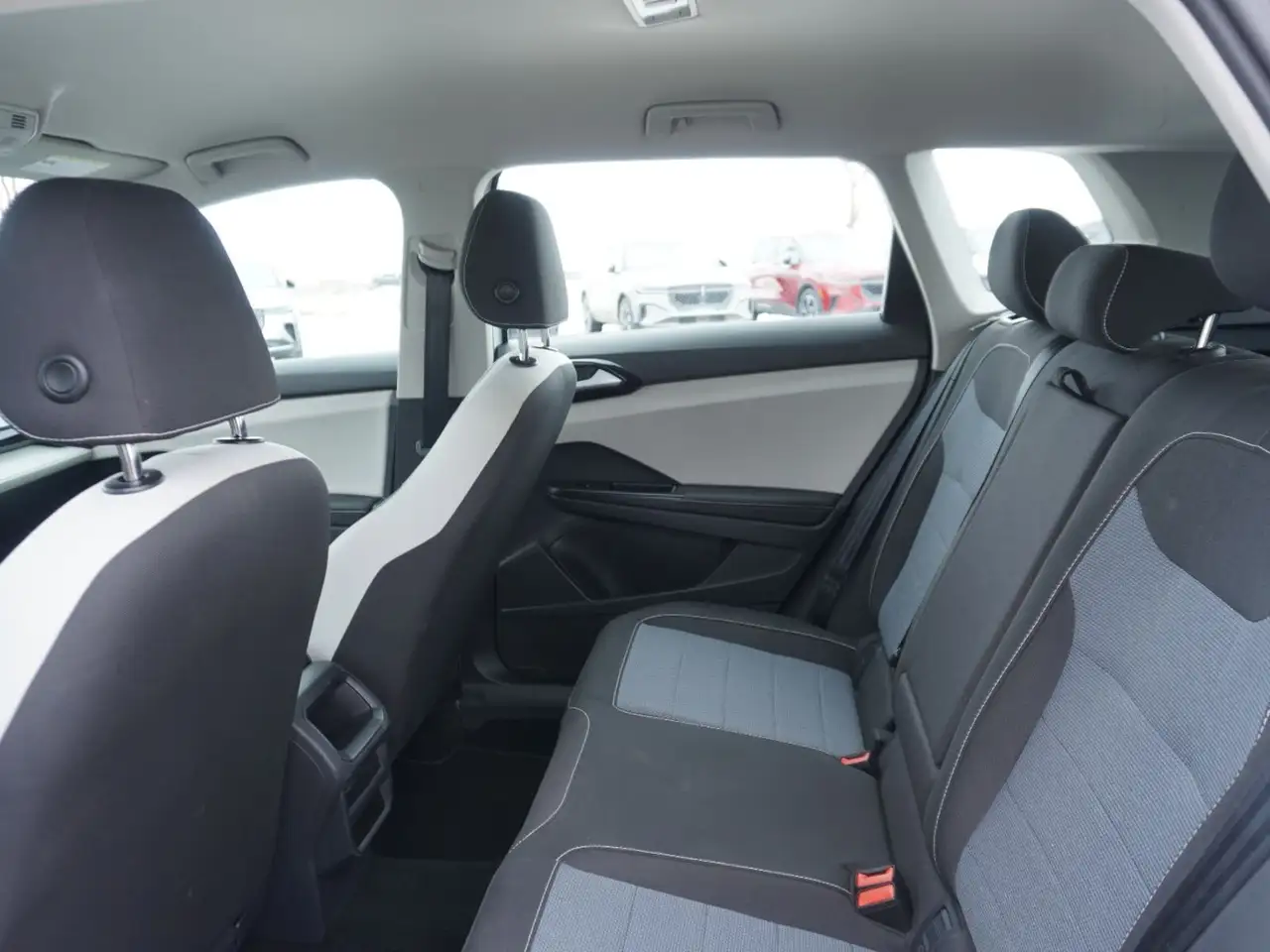 Volkswagen Taos снимка Volkswagen Taos