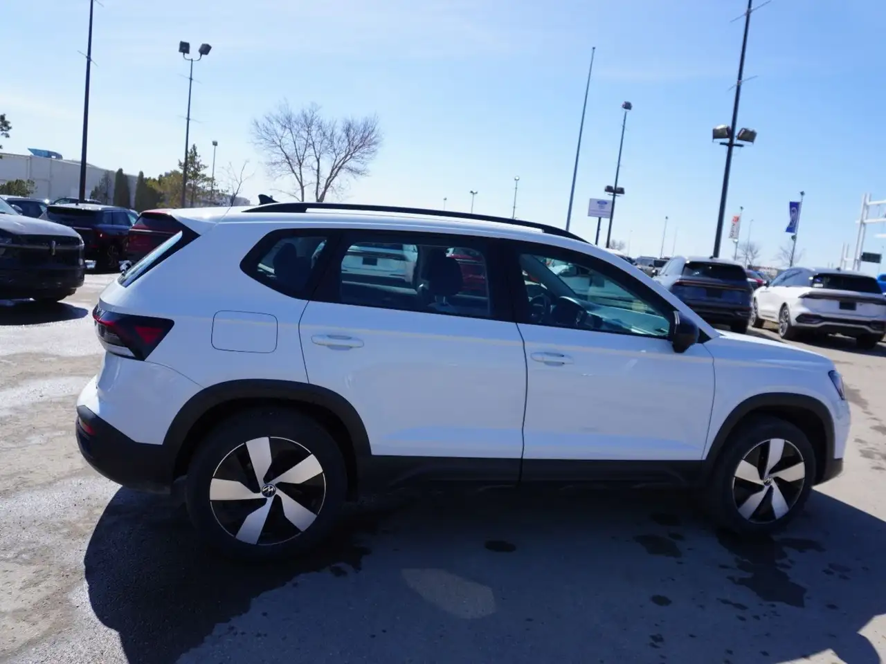 Volkswagen Taos снимка Volkswagen Taos