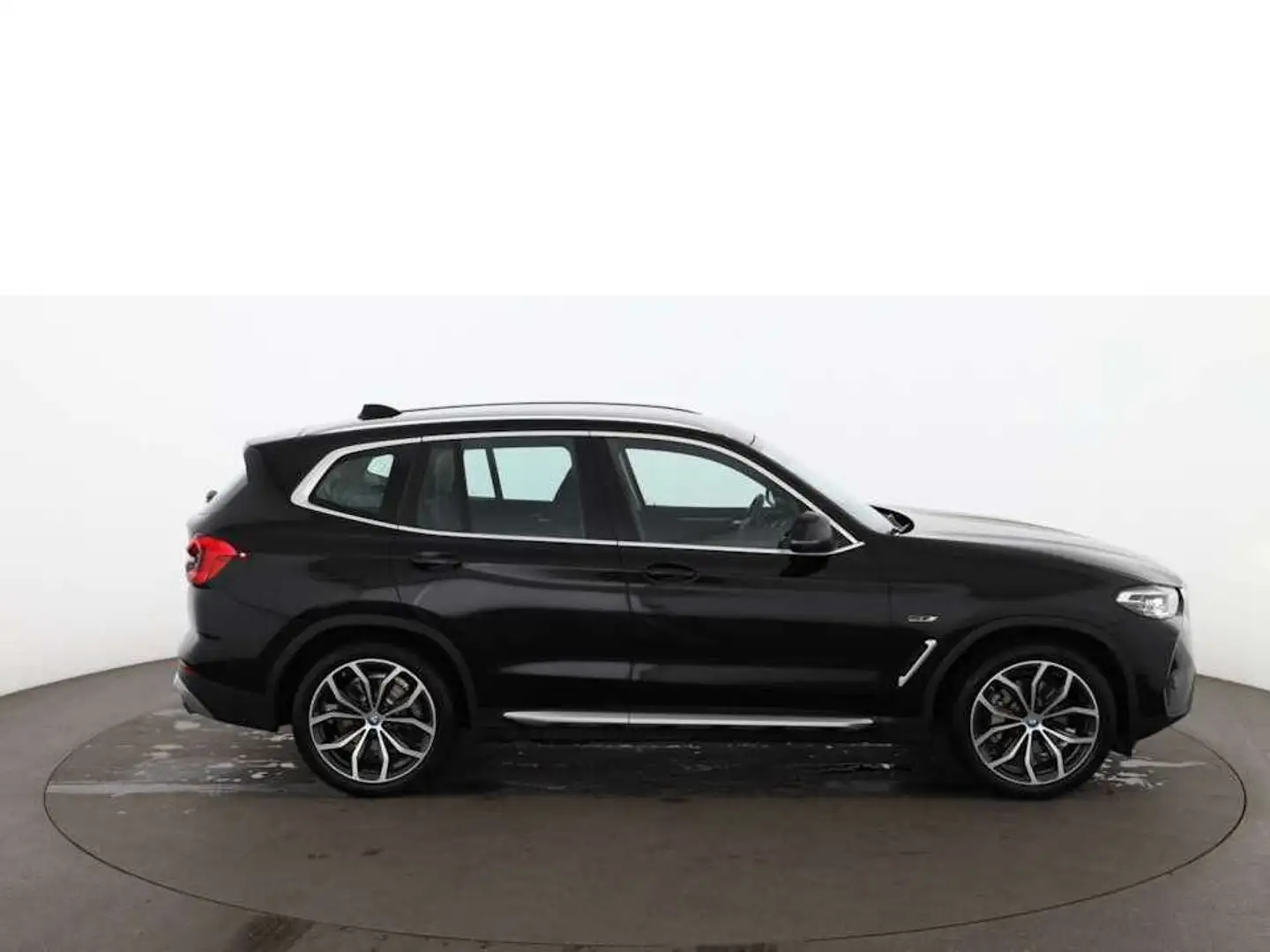 BMW X3 xDrive 30e Aut LED 360-CAM HEAD-UP NAVI LEDER Schwarz - 2