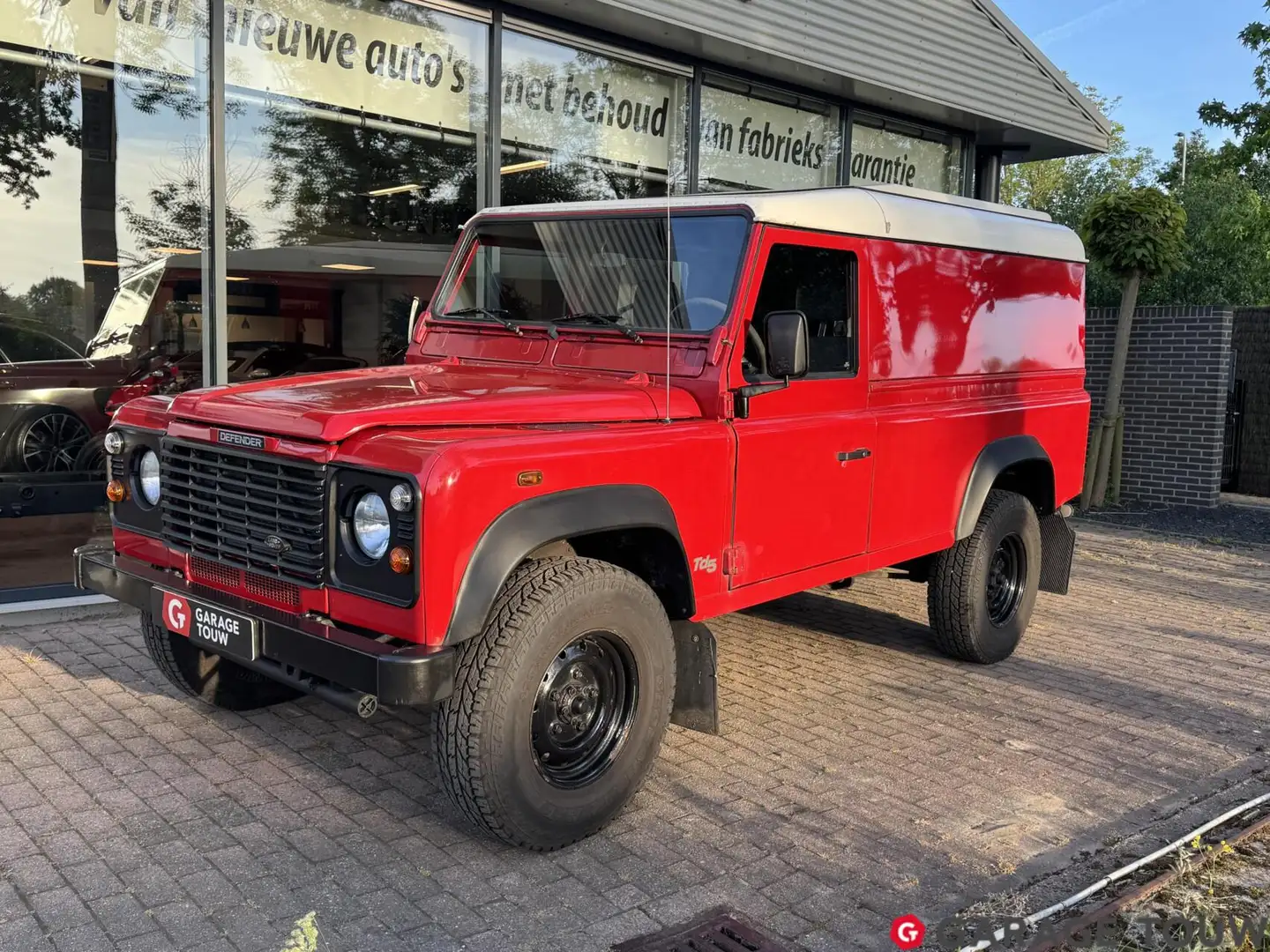 Land Rover Defender 2.5 Td5 110" Hard Top Rojo - 1
